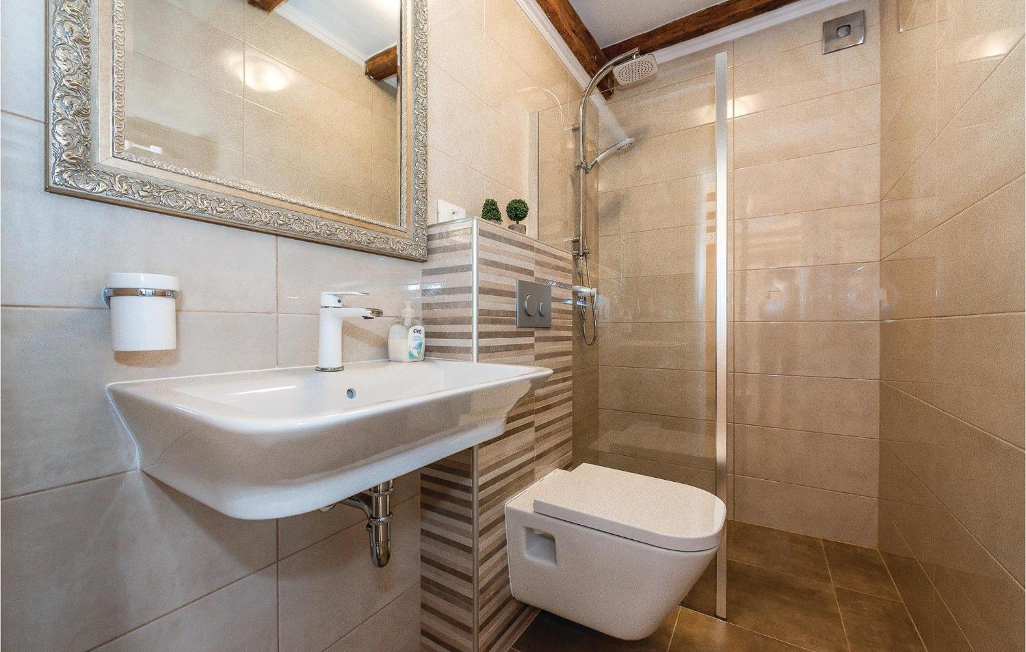 Gorgeous Home In Kijevo With Kitchen المظهر الخارجي الصورة